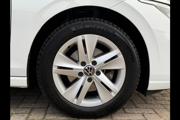 Volkswagen Golf 1.0 TSI Life CarPlay Camera LED