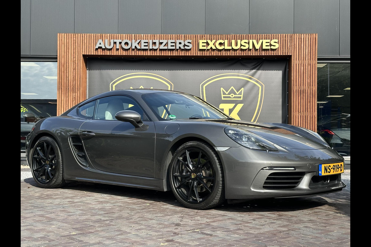 Porsche 718 Cayman 2.0 Sportchrono Adapt. Cruise BOSE Stuurverw. CarPlay Keyless LED 20”LM Agaatgrijs
