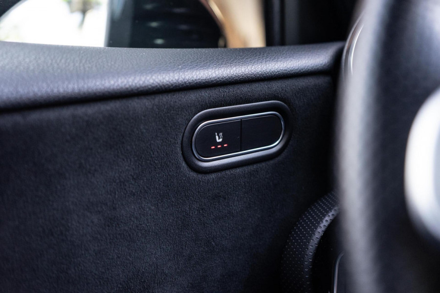 Mercedes-Benz A-Klasse 250 e AMG Pano / Camera / Sfeer