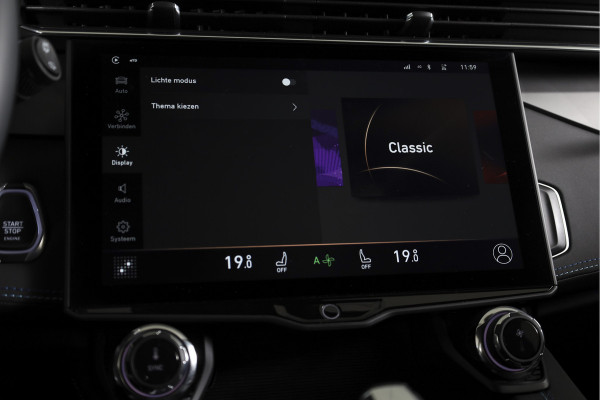 Lynk & Co 01 1.5 PHEV 261PK MY23 | Black Pakket | Donkere hemel | 360 Camera | 7.4 kWh boordlader | S/K-panodak | Adapt. Cruise | Memory | Elek. klep | LM 20" | 8516