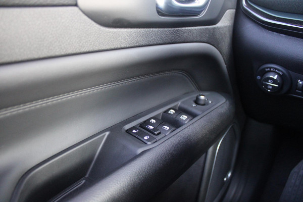 Jeep Compass 1.5T 142PK e-Hybrid North Star | PANORAMISCH SCHUIF / KANTEL DAK | ALPINE AUDIO SYSTEM | NAVIGATIE 10,25 "TOUCHSCREEN | APPLE CARPLAY/ANDROID AUTO | 360° ACHTERUITRIJ | DAB+ RADIO | CLIMATE CONTROL | GLOSS BLACK LICHTMETALEN VELGEN | ADAPTIVE / CRUISE CONTROL | DIGITAAL INSTRUMENTENPANEEL | ELEKTRISCH BEDIENBARE ACHTERKLEP | FULL LED KOPLAMPEN | LED MISTLAMPEN / BOCHTVERLICHTING | KEYLESS ENTRY & START | DRAADLOOS LADEN TELEFOON |