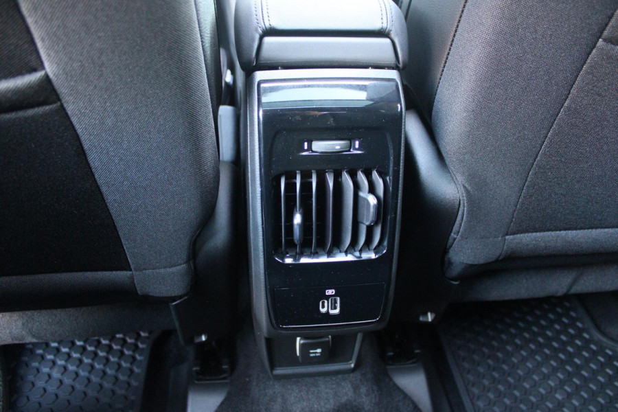 Jeep Compass 1.5T 142PK e-Hybrid North Star | PANORAMISCH SCHUIF / KANTEL DAK | ALPINE AUDIO SYSTEM | NAVIGATIE 10,25 "TOUCHSCREEN | APPLE CARPLAY/ANDROID AUTO | 360° ACHTERUITRIJ | DAB+ RADIO | CLIMATE CONTROL | GLOSS BLACK LICHTMETALEN VELGEN | ADAPTIVE / CRUISE CONTROL | DIGITAAL INSTRUMENTENPANEEL | ELEKTRISCH BEDIENBARE ACHTERKLEP | FULL LED KOPLAMPEN | LED MISTLAMPEN / BOCHTVERLICHTING | KEYLESS ENTRY & START | DRAADLOOS LADEN TELEFOON |