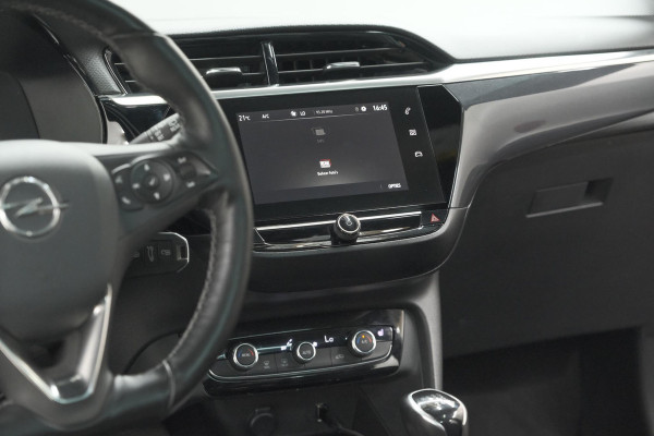 Opel Corsa 1.2 Turbo 100 Ultimate | Panoramadak | Camera | Dodehoekdetectie | Apple Carplay