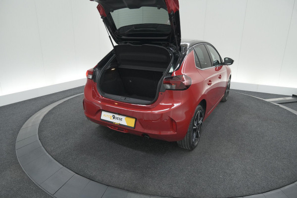 Opel Corsa 1.2 Turbo 100 Ultimate | Panoramadak | Camera | Dodehoekdetectie | Apple Carplay
