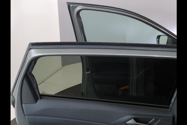 Volkswagen Polo 1.0 TSI R-Line Edition 95 pk | Navigatie | Parkeersensoren | Adaptieve cruise control | Apple Carplay/Android Auto |