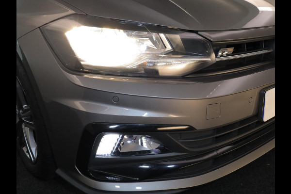 Volkswagen Polo 1.0 TSI R-Line Edition 95 pk | Navigatie | Parkeersensoren | Adaptieve cruise control | Apple Carplay/Android Auto |