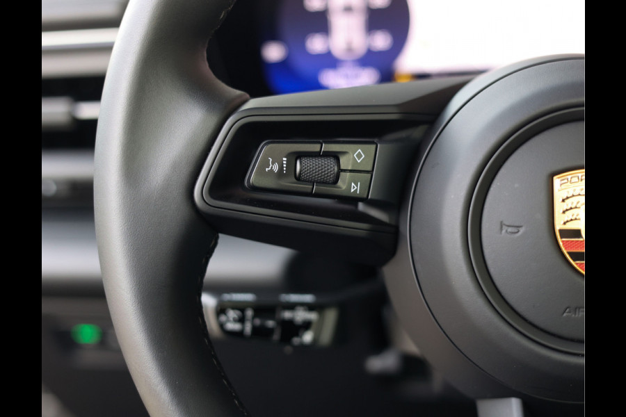 Porsche Macan 4 100 kWh | Pano - BOSE - Chrono