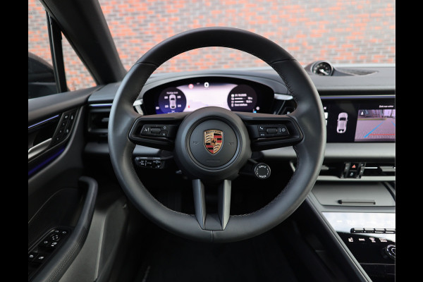 Porsche Macan 4 100 kWh | Pano - BOSE - Chrono