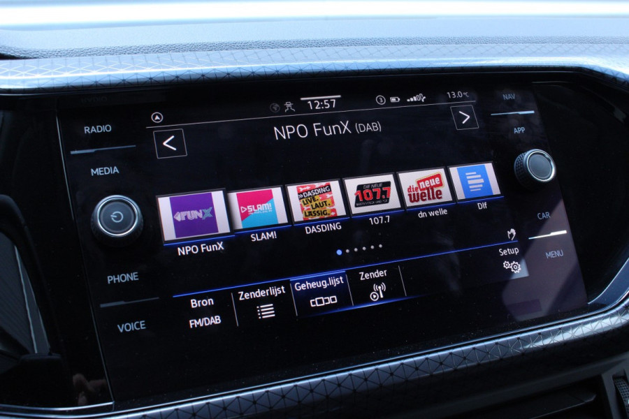 Volkswagen T-Cross 1.0 TSI DSG Style VIRTUAL DAB CARPLAY NAV ACC DAB CAMERA STOELVW '22