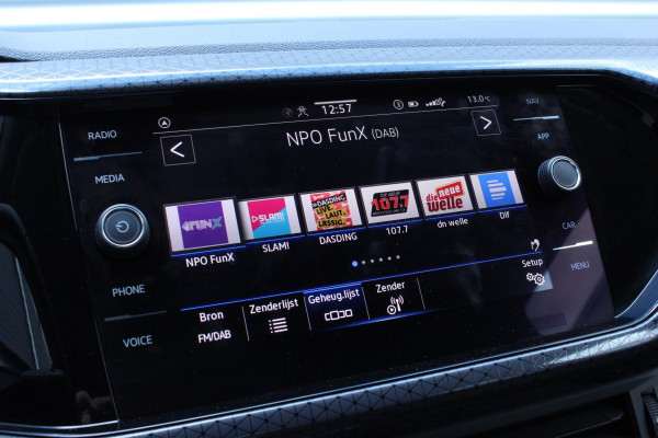 Volkswagen T-Cross 1.0 TSI DSG Style VIRTUAL DAB CARPLAY NAV ACC DAB CAMERA STOELVW '22