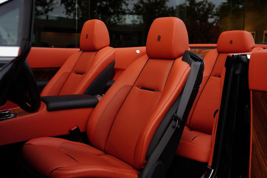 Rolls-Royce Dawn 6.6 V12 Dark Emerald 19 D.Km Bespoke Audio Teak Dek