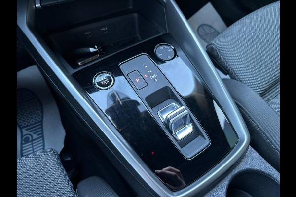 Audi A3 Limousine 30 TFSI Business edition