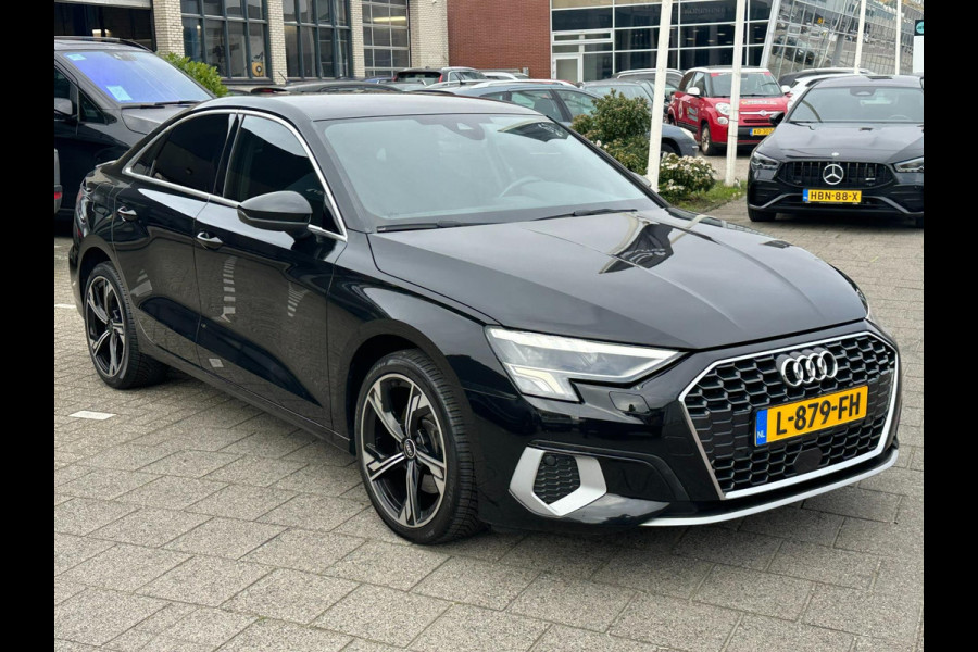 Audi A3 Limousine 30 TFSI Business edition