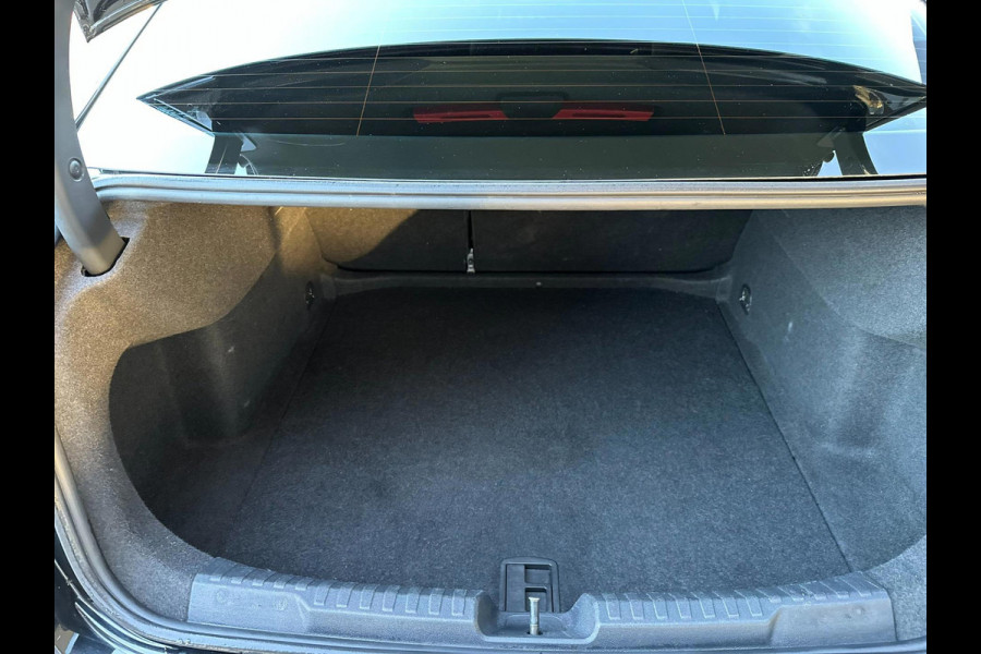 Audi A3 Limousine 30 TFSI Business edition