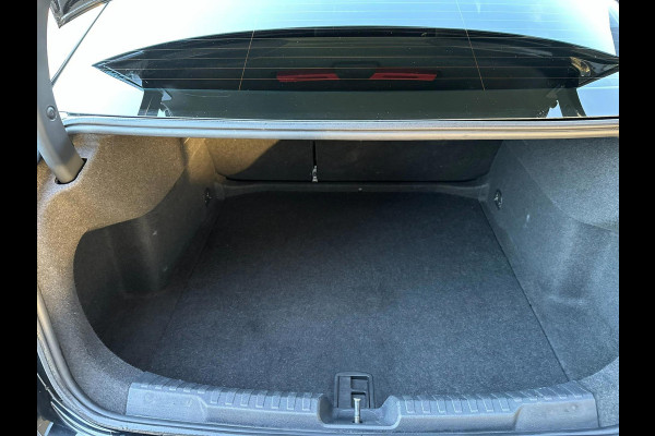 Audi A3 Limousine 30 TFSI Business edition