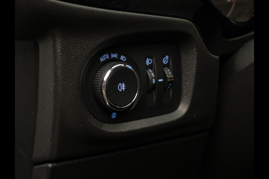 Opel Corsa 1.2 Edition Sport (APPLE CARPLAY,NAVI,LANE ASSIST,PDC,LED,CRUISE,ELEKTRISCH PAKKET,SPORTSTOELEN,NETTE STAAT)