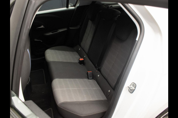 Opel Corsa 1.2 Edition Sport (APPLE CARPLAY,NAVI,LANE ASSIST,PDC,LED,CRUISE,ELEKTRISCH PAKKET,SPORTSTOELEN,NETTE STAAT)