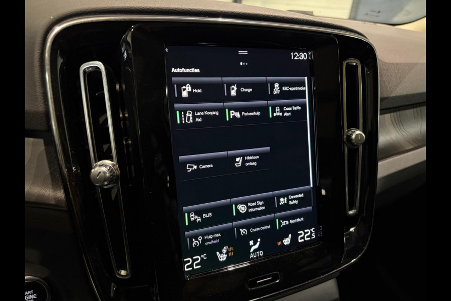 Volvo XC40 T4 Aut. Plug-in Hybrid Ultimate Bright Leder ACC Panoramadak 211pk