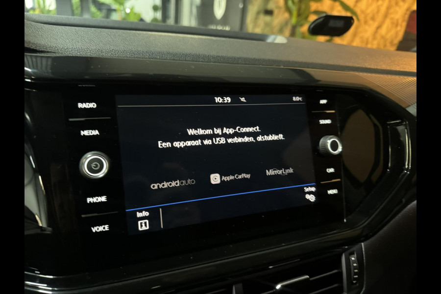 Volkswagen T-Cross 1.0 TSI Style Garantie Carplay StoelVW Blindspot Adoptieve Cruise Navi Clima Led Rijklaar