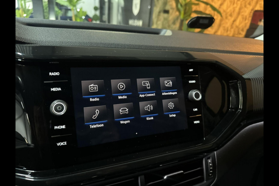 Volkswagen T-Cross 1.0 TSI Style Garantie Carplay StoelVW Blindspot Adoptieve Cruise Navi Clima Led Rijklaar