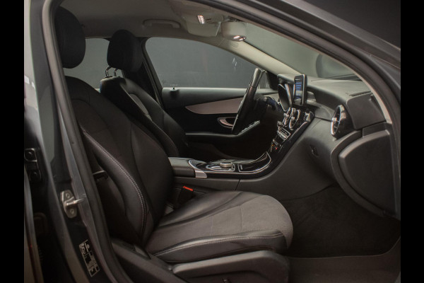 Mercedes-Benz C-Klasse Estate 180 Business Sport (APPLE CARPLAY,NAVI,LED,CRUISE,SPORTSTOELEN,CAMERA,PDC,GETINT,NETTESTAAT)
