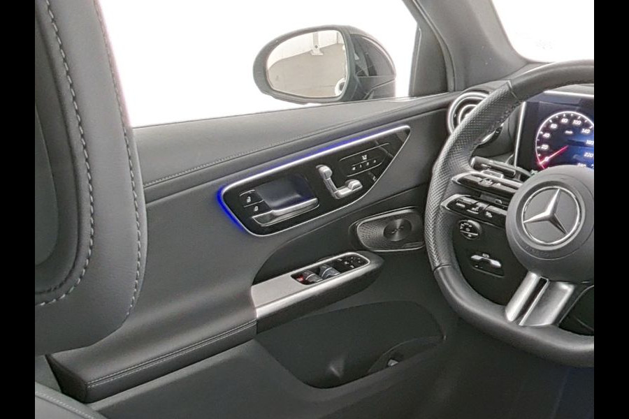 Mercedes-Benz GLC Coupé 300 e 4MATIC AMG Plug-In Hybride AMG Line Premium Plus | Night Pakket | Trekhaak | Alarm Klasse 3 | Distronic | Panorama Schuif-Kanteldak. Inclusief 24 maanden MB Certified garantie voor Europa.