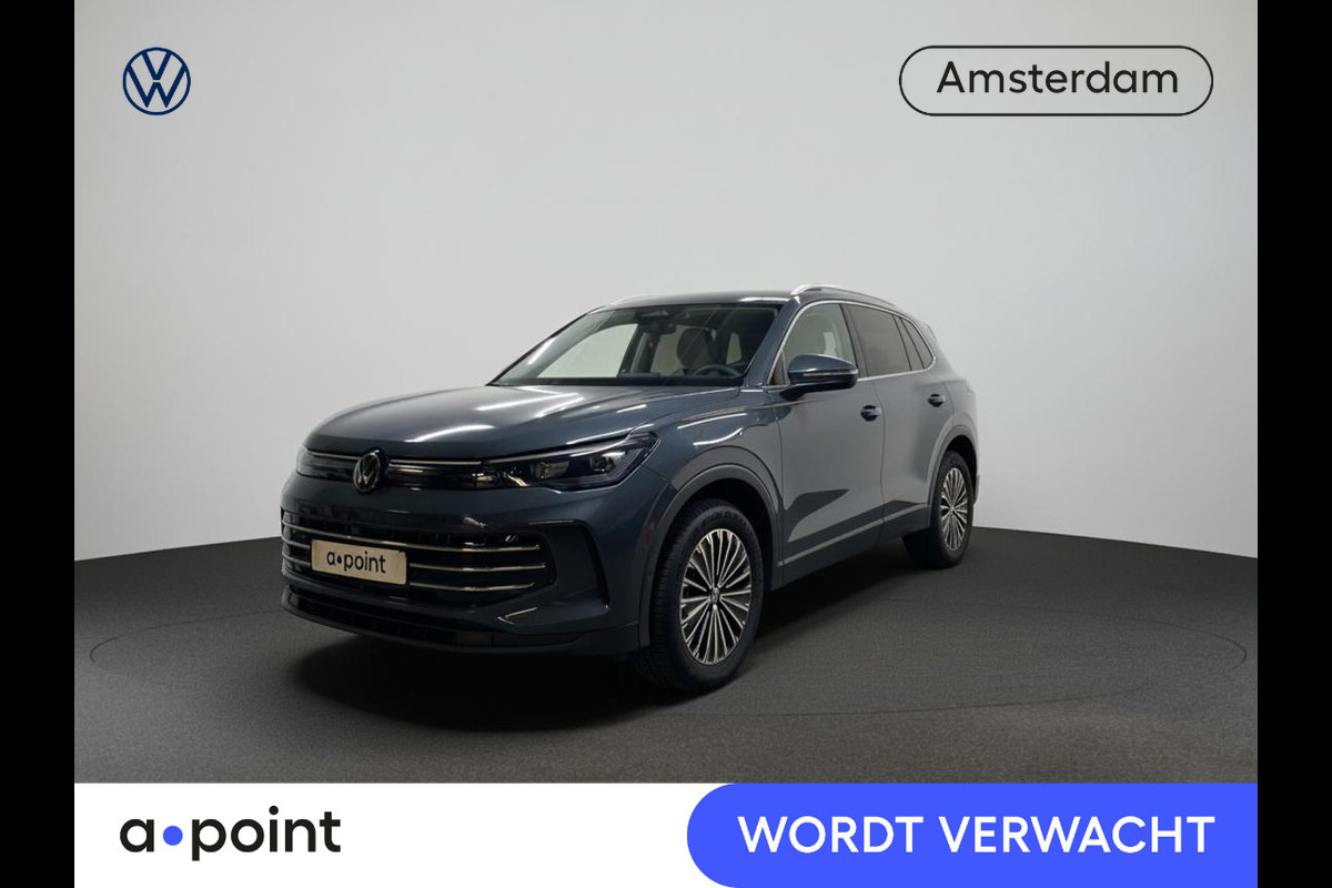 Volkswagen Tiguan 1.5 eHybrid Elegance 204 pk Automaat (DSG) | Verlengde garantie | Navigatie | Trekhaak (wegklapbaar) | Parkeersensoren (Park assist) | Rondomzicht camera | Stoelverwarming |