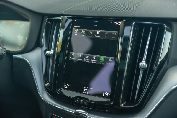 Volvo XC60 T6 Aut. Inscription Parkeersensor Schuifdak ACC 340pk