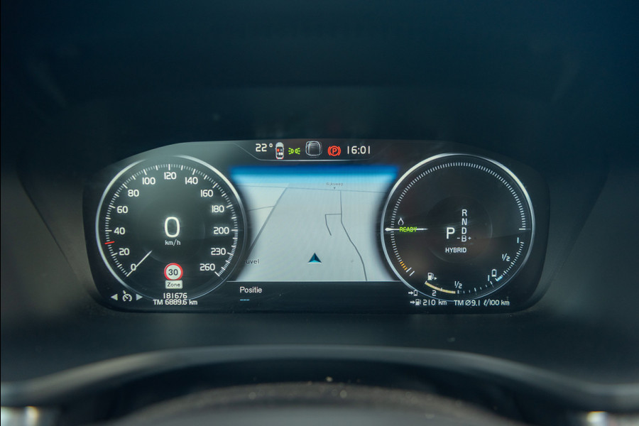Volvo V60 T6 Aut. Plug-in Hybrid R-Design Leder Parkeercamera 340pk