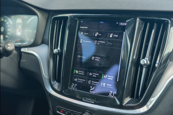 Volvo V60 T6 Aut. Plug-in Hybrid R-Design Leder Parkeercamera 340pk