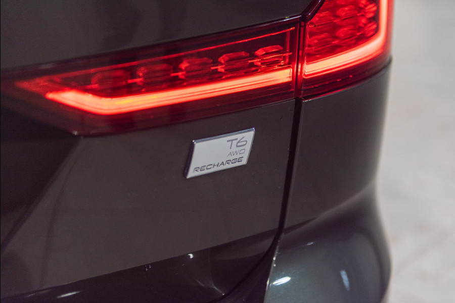 Volvo V60 T6 Aut. Plug-in Hybrid R-Design Leder Parkeercamera 340pk