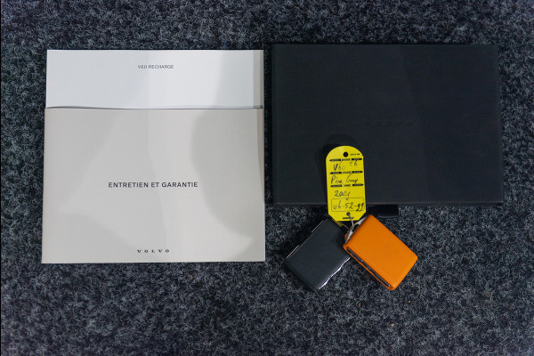 Volvo V60 T6 Aut. Plug-in Hybrid R-Design Leder Parkeercamera 340pk