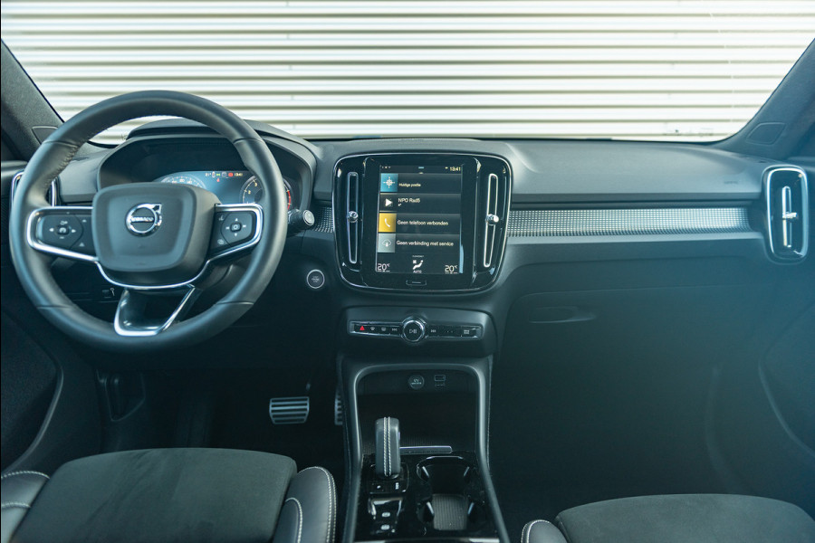 Volvo XC40 T3 Aut. R-Design ACC Trekhaak Parkeercamera 163pk