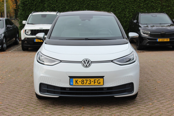 Volkswagen ID.3 First Plus 58 kWh / SoH 93.2% / Camera / Keyless / Matrix LED / Interieurvoorverwarming / 19'' / DAB / 19'' / Navigatie / ACC