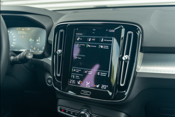 Volvo XC40 T4 Aut. Plug-in Hybrid Inscription Parkeercamera Stoelverwarming 211pk