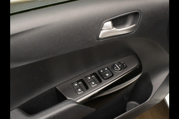 Kia Picanto 1.0 CVVT ComfortPlusLine Navigator Sport (APPLE CARPLAY.NAVI,CAMERA,LED,SPORTSTOELEN,AIRCO,PDC,NETTESTAAT)