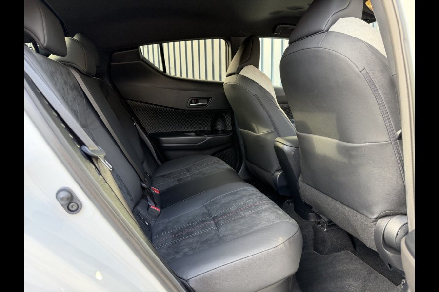Toyota C-HR 2.0 Hybrid GR-Sport | BSM | LED | 19 inch | 10 jr GARANTIE | Rijklaar!!