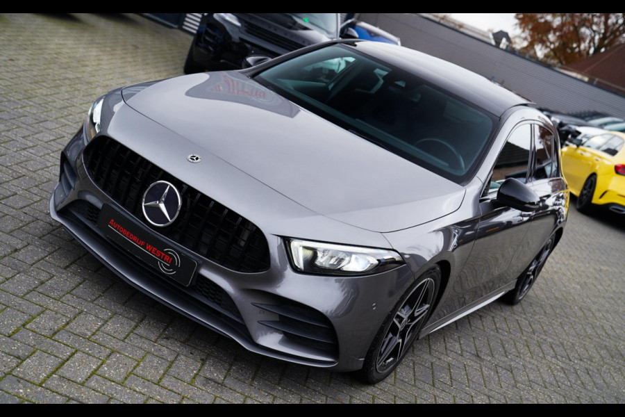Mercedes-Benz A-Klasse 180 d Business Solution AMG | Panorama | Sfeerverlichting | Camera | Leder/Alcantara | AMG PAKKET | LED |