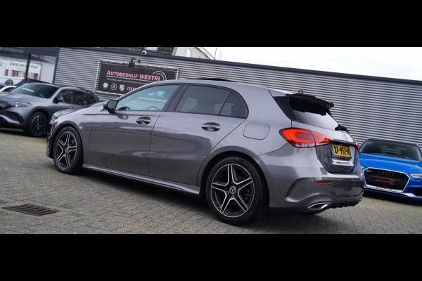 Mercedes-Benz A-Klasse 180 d Business Solution AMG | Panorama | Sfeerverlichting | Camera | Leder/Alcantara | AMG PAKKET | LED |