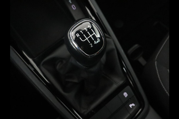 Škoda SCALA 1.0 TSI Sport | Stoelverwarming | Camera | Carplay | Climate control | Full LED | Cruise control | Sportstoelen | Parkeerhulp