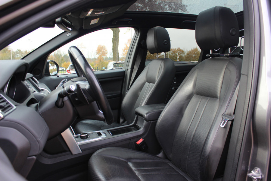 Land Rover Discovery Sport 2.0 TD4 HSE / Trekhaak / Panoramadak / Camera / Leder / 18'' / Keyless / Navigatie / Stoelverwarming / Xenon / Cruise Control