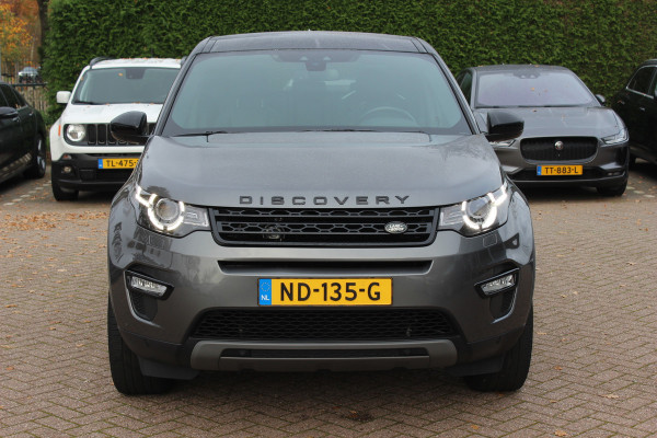 Land Rover Discovery Sport 2.0 TD4 HSE / Trekhaak / Panoramadak / Camera / Leder / 18'' / Keyless / Navigatie / Stoelverwarming / Xenon / Cruise Control