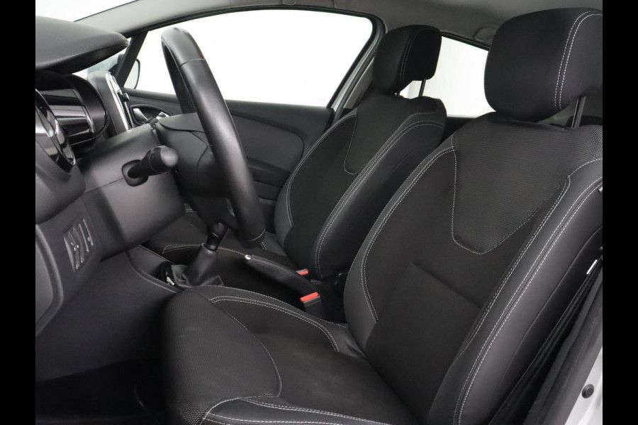 Renault Clio 0.9 TCe Zen | 76.000km NAP | Trekhaak | Navigatie | Bluetooth | Cruise control | Airco | DAB