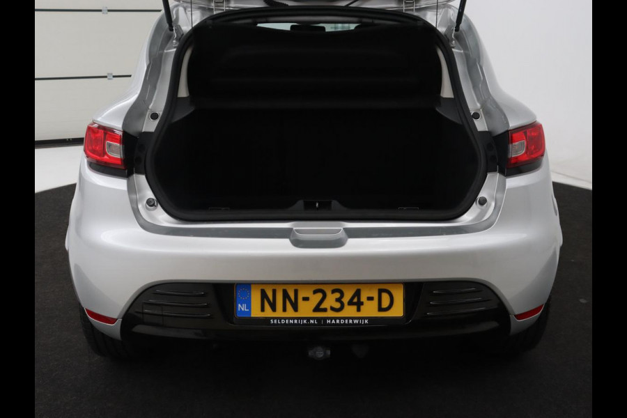 Renault Clio 0.9 TCe Zen | 76.000km NAP | Trekhaak | Navigatie | Bluetooth | Cruise control | Airco | DAB