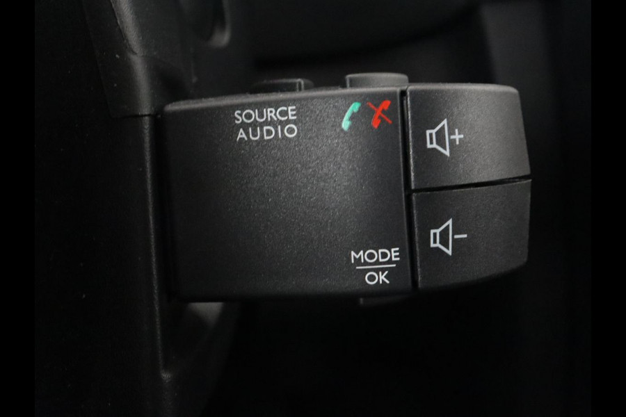 Renault Clio 0.9 TCe Zen | 76.000km NAP | Trekhaak | Navigatie | Bluetooth | Cruise control | Airco | DAB