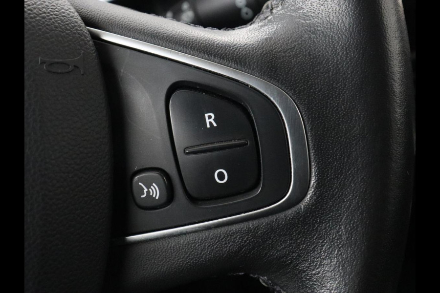 Renault Clio 0.9 TCe Zen | 76.000km NAP | Trekhaak | Navigatie | Bluetooth | Cruise control | Airco | DAB
