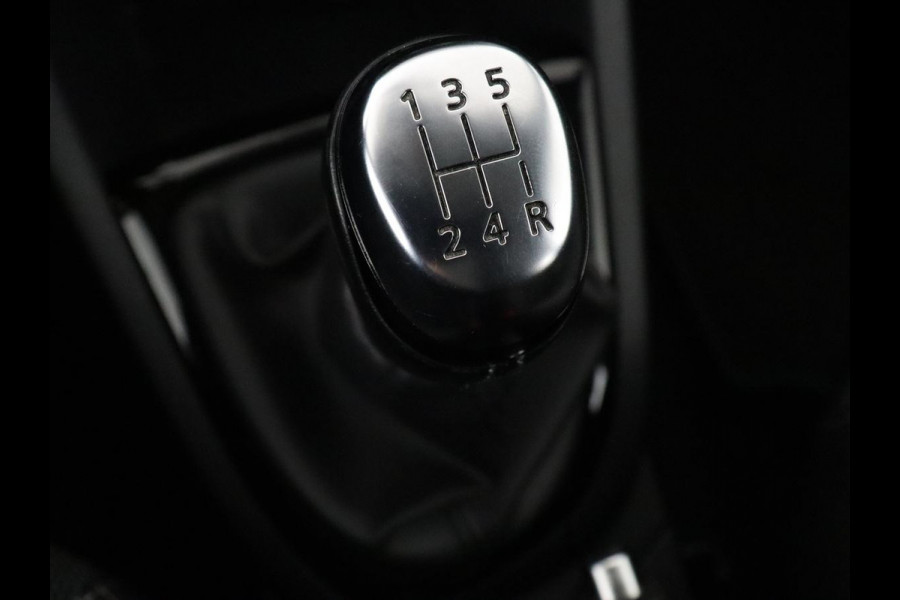 Renault Clio 0.9 TCe Zen | 76.000km NAP | Trekhaak | Navigatie | Bluetooth | Cruise control | Airco | DAB