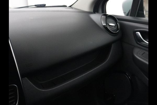 Renault Clio 0.9 TCe Zen | 76.000km NAP | Trekhaak | Navigatie | Bluetooth | Cruise control | Airco | DAB