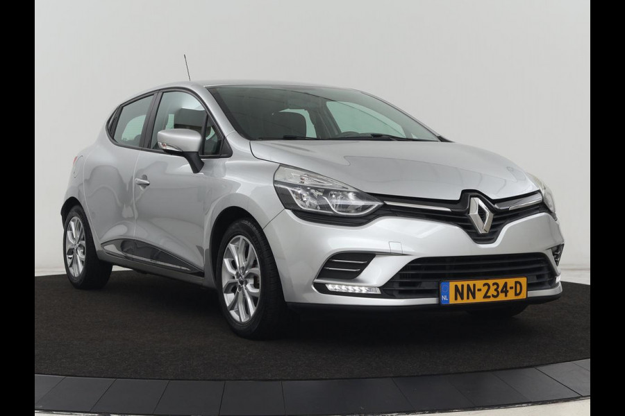 Renault Clio 0.9 TCe Zen | 76.000km NAP | Trekhaak | Navigatie | Bluetooth | Cruise control | Airco | DAB