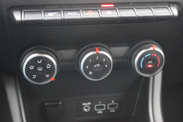 Renault Captur 1.0 TCe 90 Zen / Trekhaak / Camera / Navigatie / 17'' / Keyless / DAB / Cruise Control / Parkeerhulp V+A